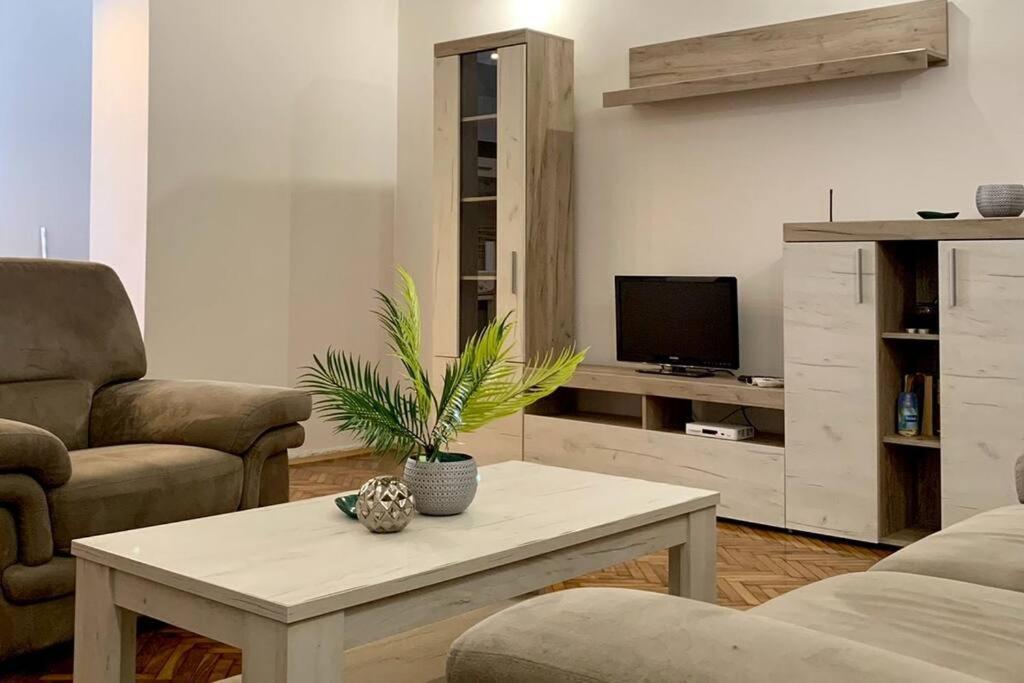 Central City Apartment Skopje Exterior photo